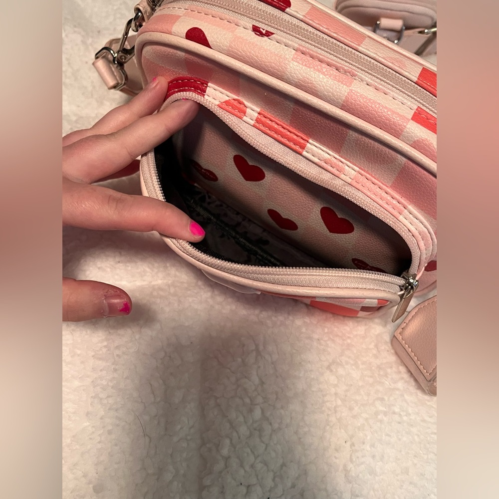 💕Host Pick💕Betsey Johnson Pink Checker Heart Crossbody Bag - Picture 6 of 15
